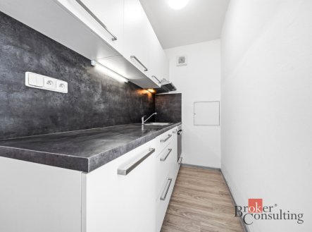 Pronájem bytu, 2+kk, 32 m²