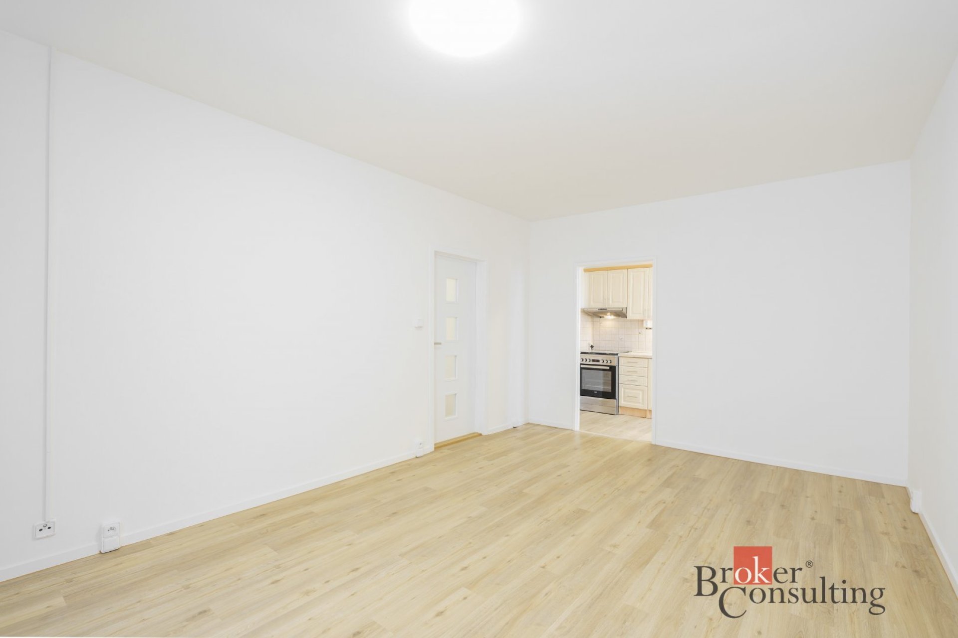 Prodej bytu 3+1 po částečné rekonstrukci – Praha 4, Modřany, ul. Jordana Jovkova 62 m² prostoru, lod