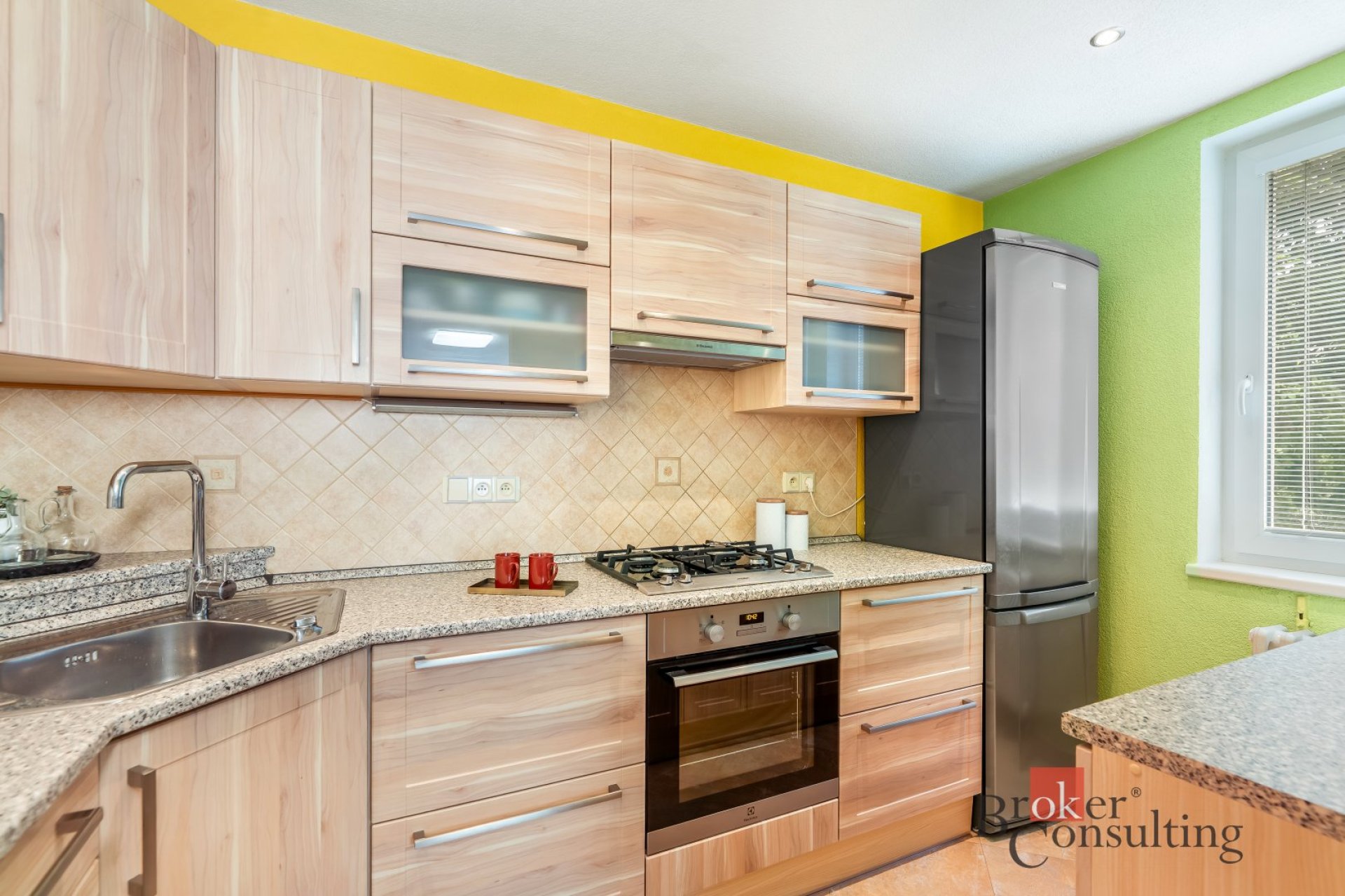 Prodej bytu 3+1 po rekonstrukci – Praha 4, Modřany, ulice Levského, 62 m² komfortu, lodžie, komora a