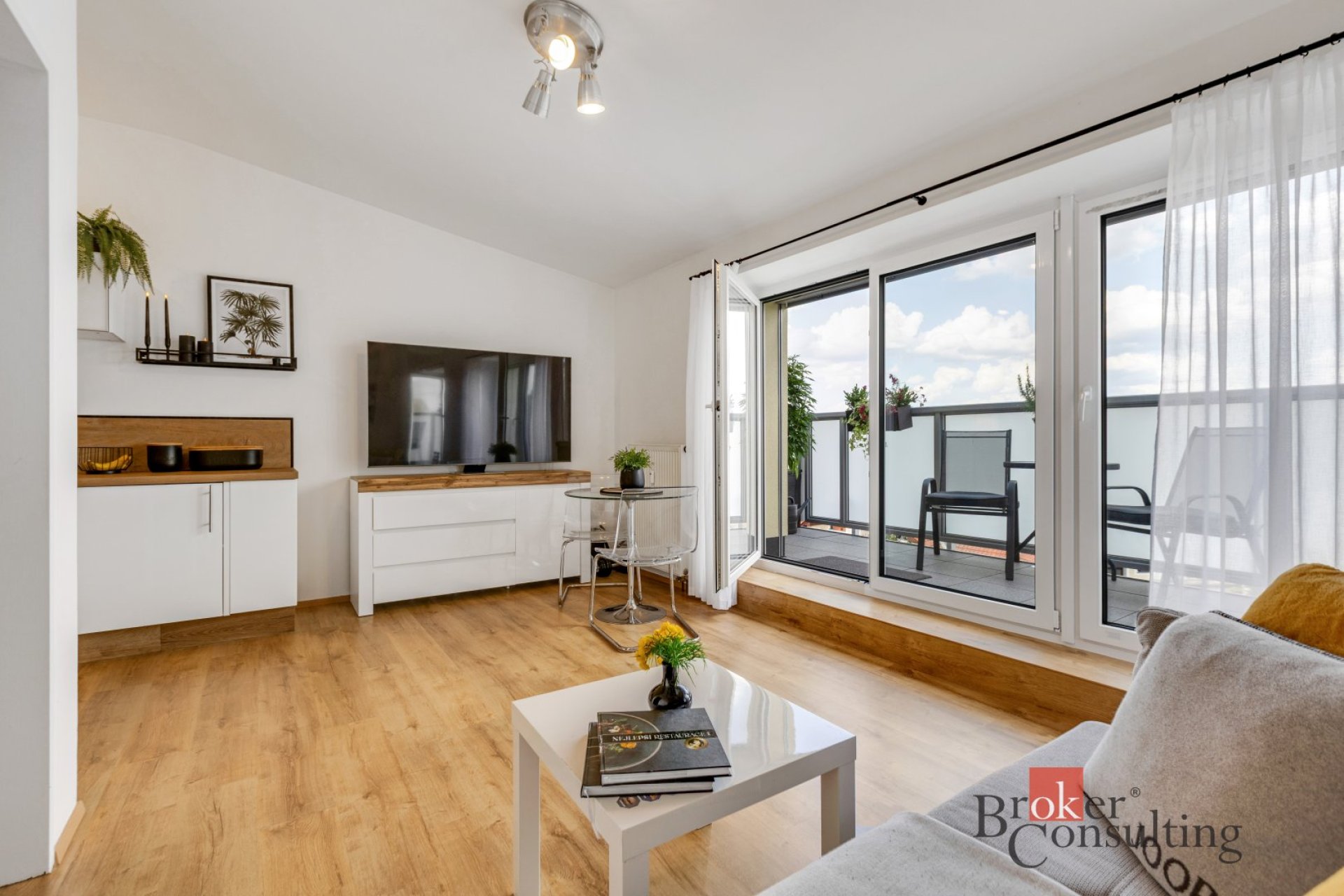 Převod dr. podílu, byty/1+kk, 30 m2, Sluneční 803, 25242 Jesenice, Praha-západ [ID 88005]