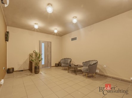 Pronájem komerčního objektu, jiný, 37 m²
