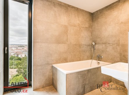 Pronájem bytu, 3+kk, 87 m²