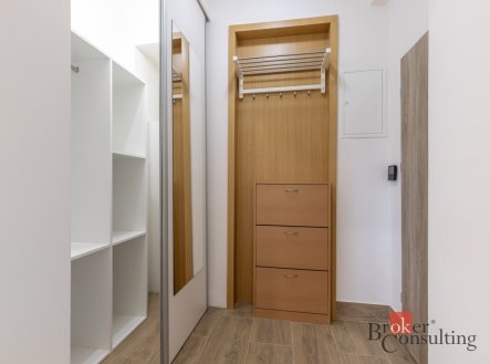 Pronájem bytu, 2+kk, 43 m²