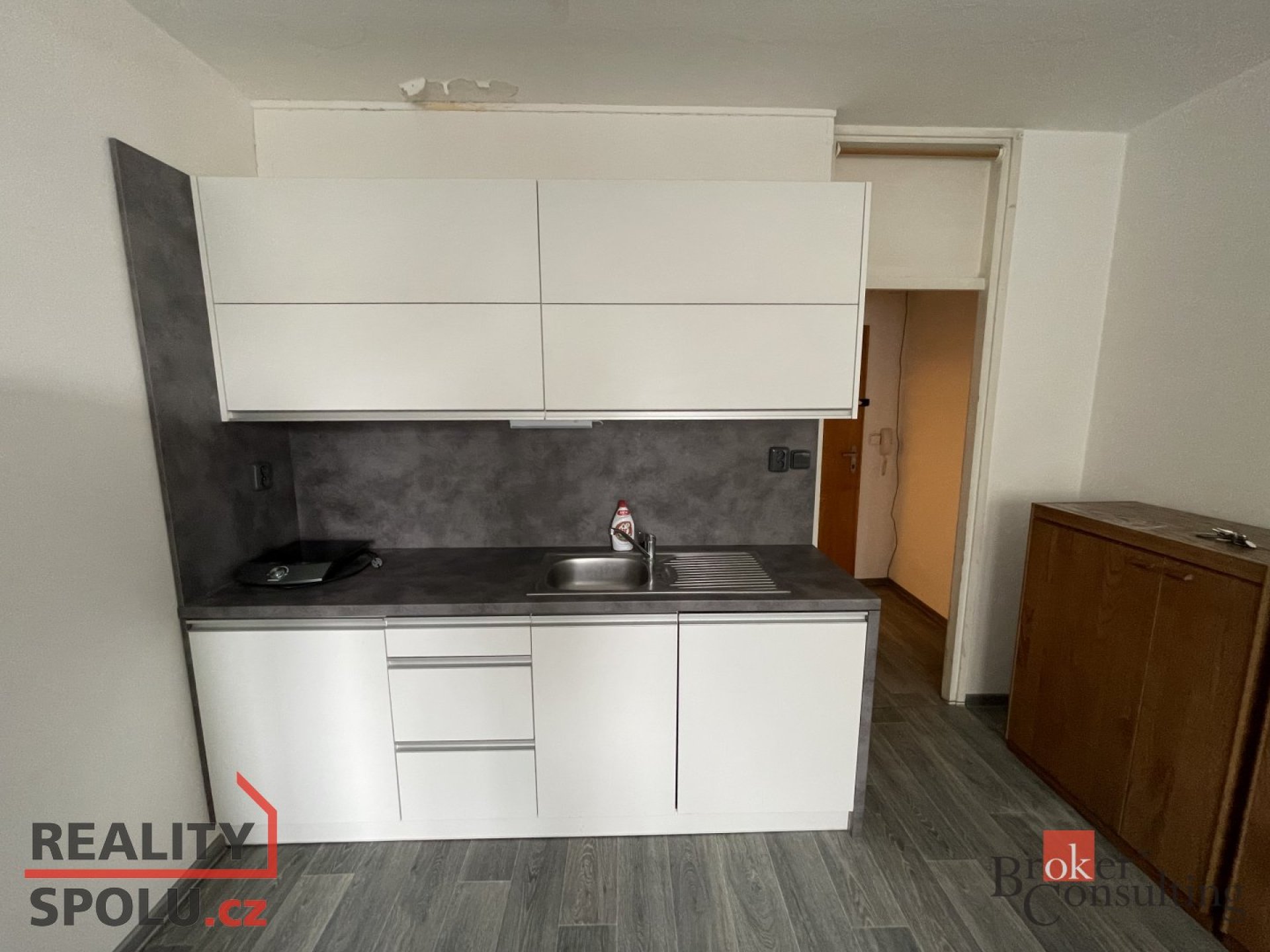 Pronájem, byty/1+kk, 21 m2, Ratibořská 934/48, Kateřinky, 74705 Opava (nečleněná část města) [ID 880