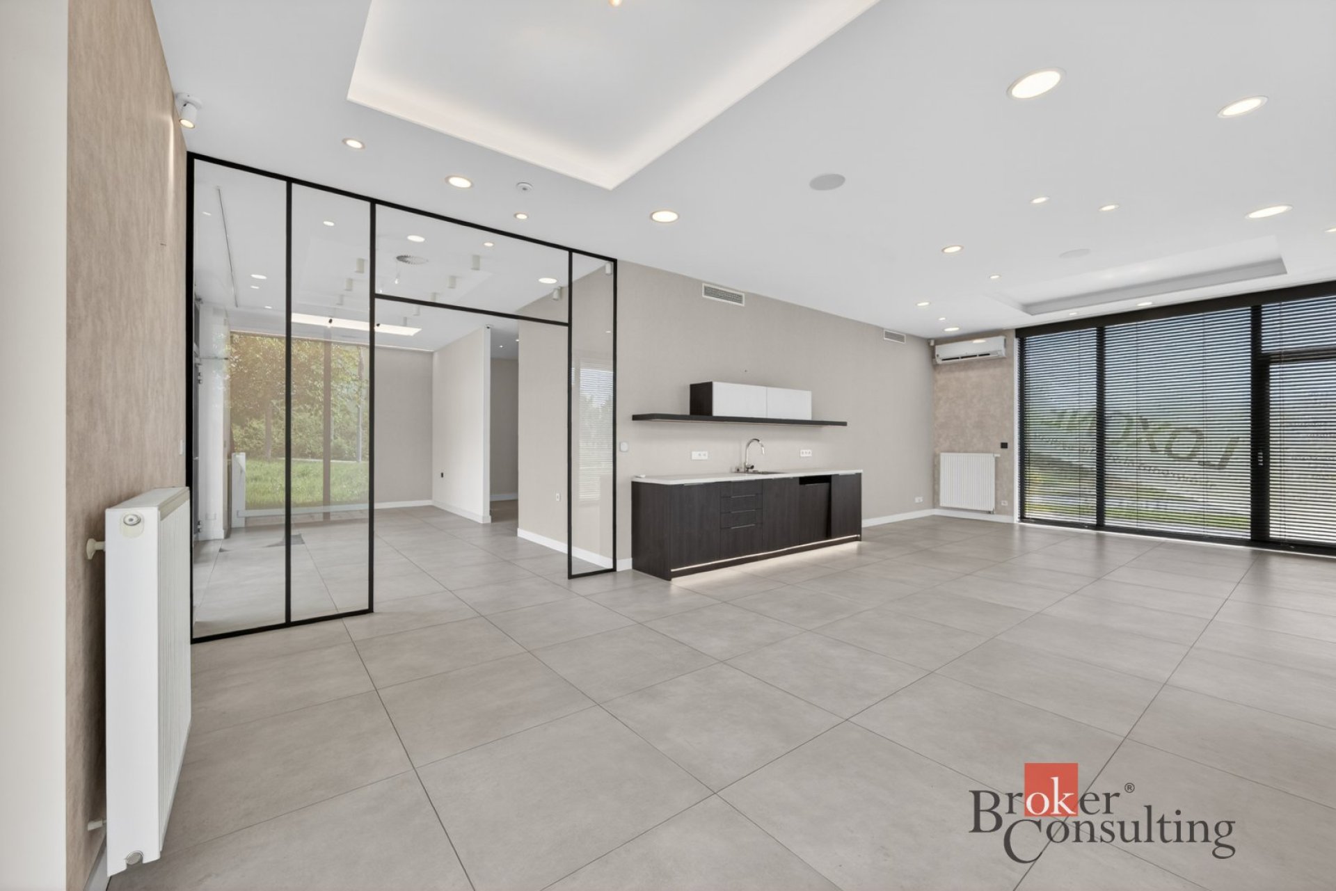 Prodej, komerční/obchodní prostory, 108 m2, Vltavínová 1305/7, 32600 Plzeň, Plzeň-město [ID 86652]