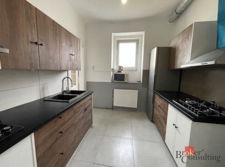 Pronájem domu/vily, 200 m²