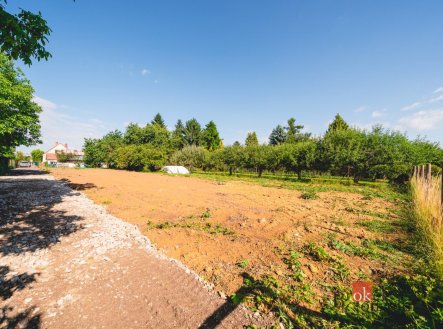 Prodej pozemku pro bydlení, 1 090 m²