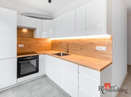 Pronájem bytu, 2+1, 54 m²