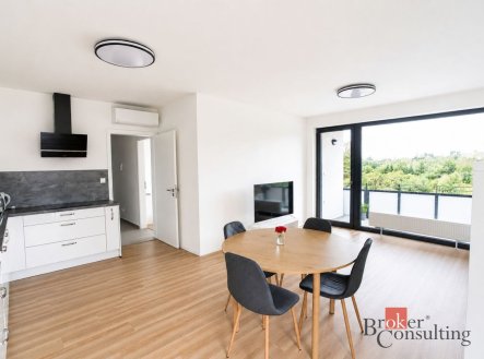 Pronájem bytu, 3+kk, 84 m²