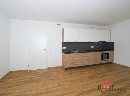 Pronájem bytu, 1+kk, 37 m²