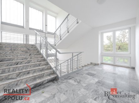 Pronájem bytu, 2+kk, 57 m²