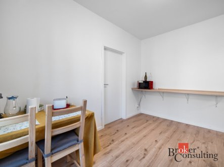 Pronájem bytu, 1+1, 37 m²