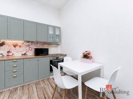 Pronájem bytu, 2+kk, 42 m²