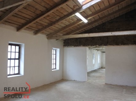 Pronájem komerčního objektu, sklad, 100 m²