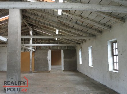Pronájem komerčního objektu, sklad, 100 m²