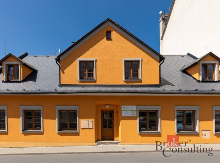 Pronájem komerčního objektu, jiný, 225 m²