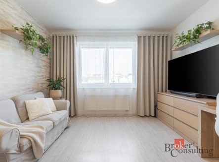 Pronájem bytu, 1+kk, 39 m²