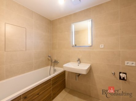 Pronájem bytu, 2+kk, 56,47 m²