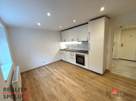 Pronájem bytu, 2+1, 48 m²