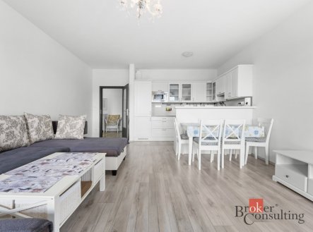 Pronájem bytu, 2+kk, 87 m²