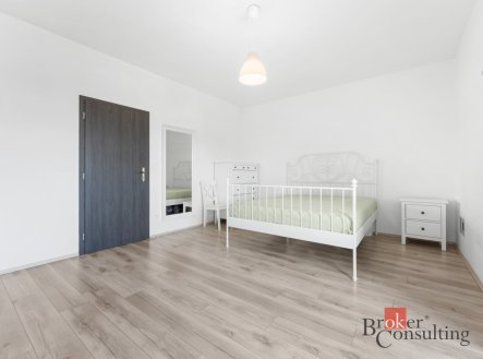 Pronájem bytu, 2+kk, 87 m²