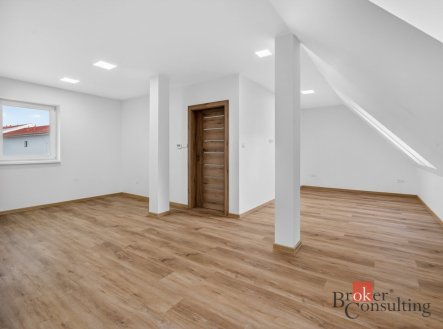 Pronájem bytu, 1+kk, 50 m²