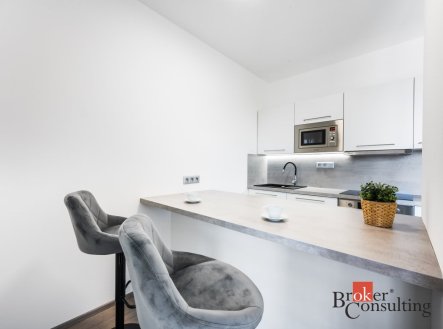 Pronájem bytu, 1+kk, 30 m²