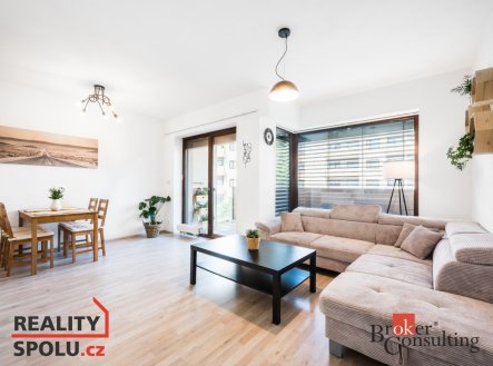 Pronájem bytu, 2+kk, 61 m²