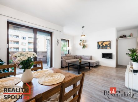 Pronájem bytu, 2+kk, 61 m²