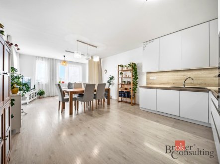 Prodej bytu, 4+kk, 100 m²