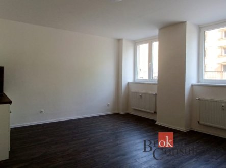Pronájem bytu, 1+kk, 33 m²