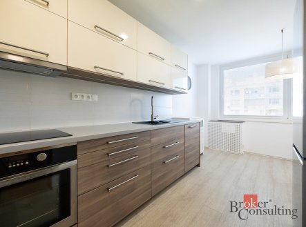 Pronájem bytu, 3+1, 74,8 m²