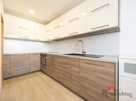 Pronájem bytu, 3+1, 74,8 m²