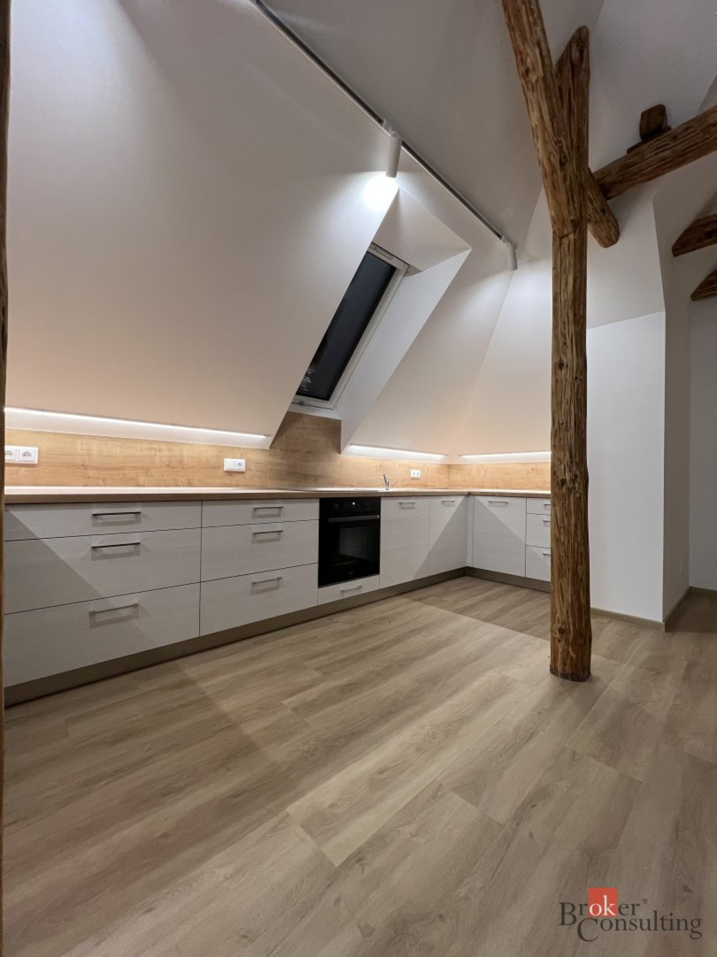 Pronájem, byty/3+kk, 84 m2, Čs. armády 741/12, 74801 Hlučín, Opava [ID 89307]