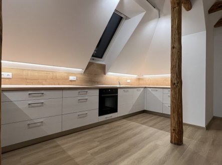Pronájem bytu, 3+kk, 84 m² obrázek