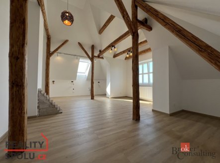 Pronájem bytu, 3+kk, 84 m²