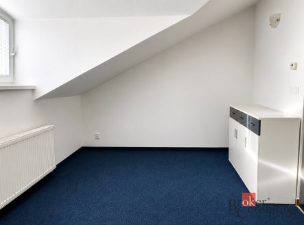 Pronájem bytu, 1+kk, 32 m²