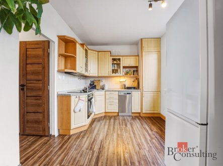 Pronájem bytu, 3+kk, 74 m²