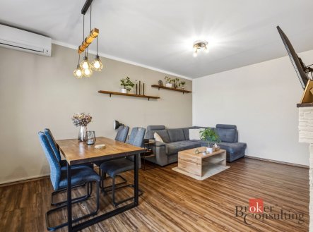 Pronájem bytu, 3+kk, 74 m²