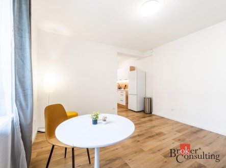 Pronájem bytu, 2+kk, 37 m²