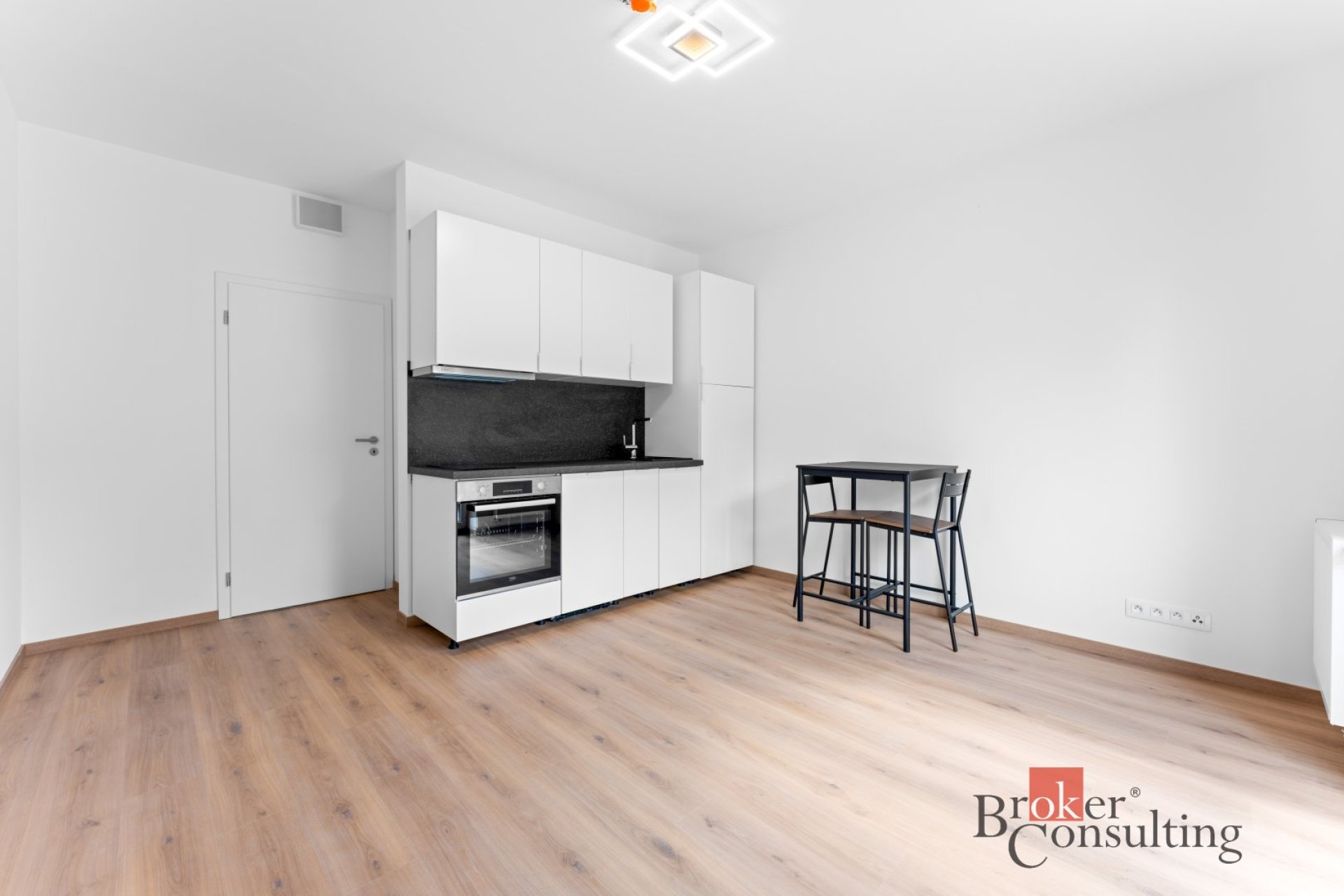 Pronájem, byty/1+kk, 22 m2, V Kněžívce 595, 25267 Tuchoměřice, Praha-západ [ID 89294]