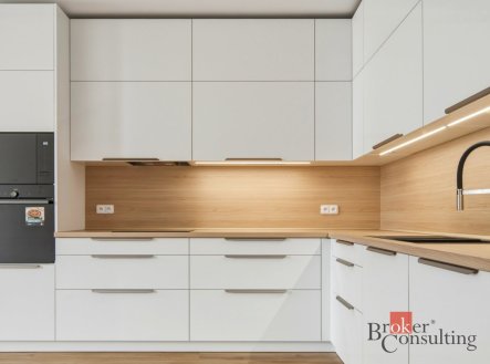 Pronájem bytu, 3+kk, 89 m²