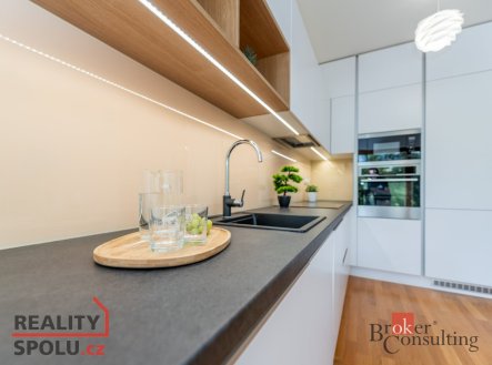 Pronájem bytu, 3+kk, 89 m²