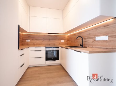 Pronájem bytu, 3+kk, 78 m²