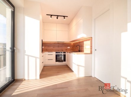 Pronájem bytu, 3+kk, 78 m²