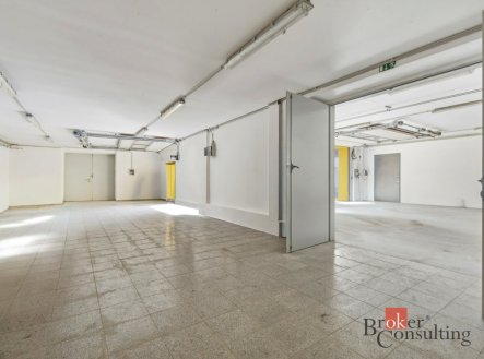 Pronájem komerčního objektu, výroba, 435 m²