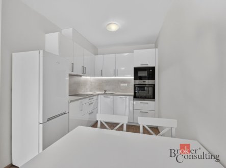 Pronájem bytu, 2+kk, 60 m²