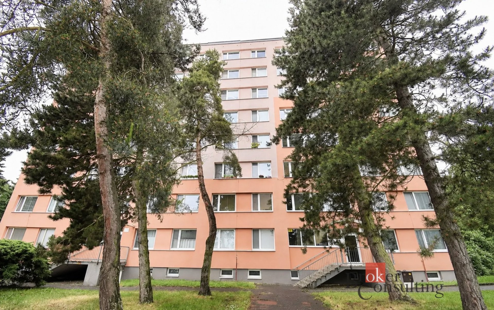 Útulné 1+kk s lodžií v klidné části Kladna
