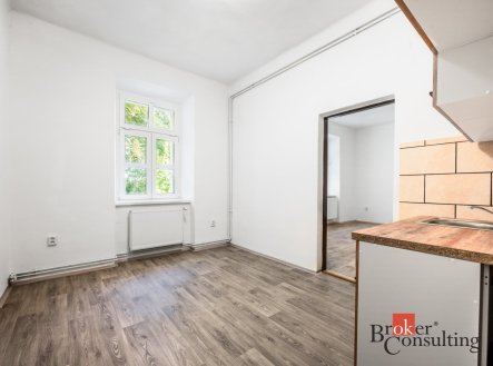 Pronájem bytu, 1+1, 41,8 m²