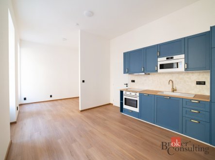 Pronájem bytu, 1+kk, 37 m²